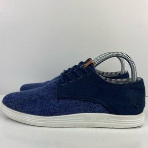 Ben Sherman Oxfords.